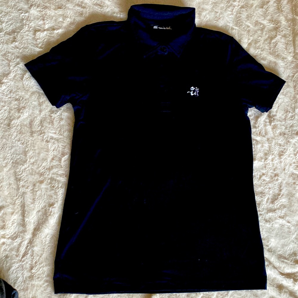 Travis Mathew women’s golf shirt